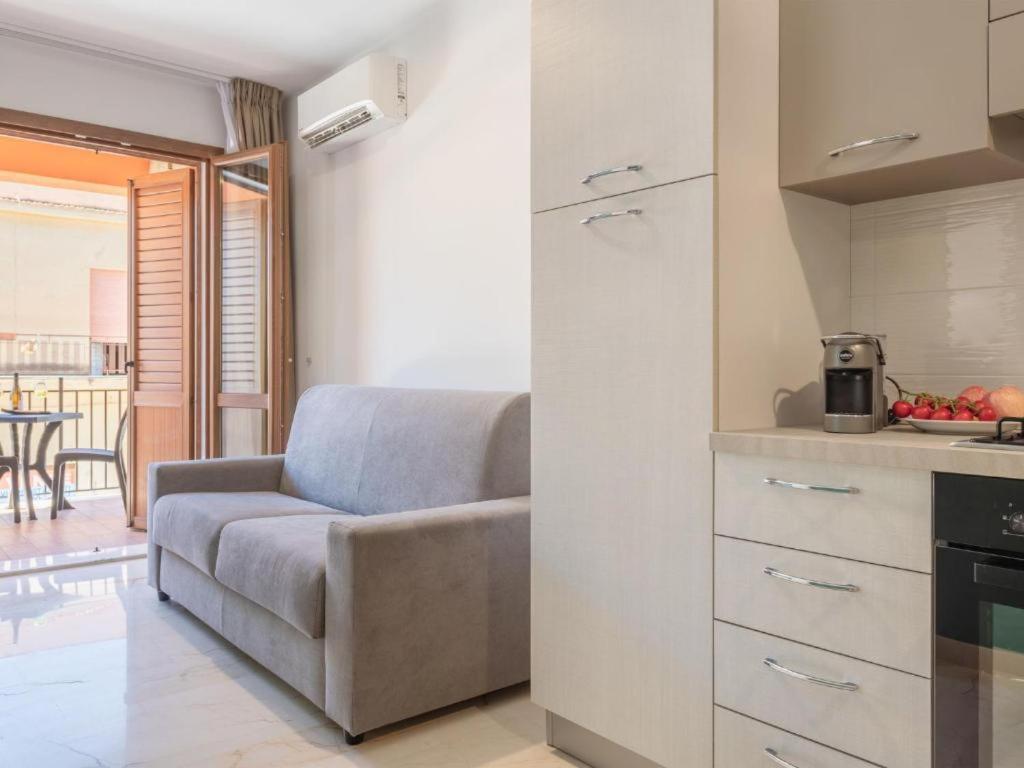 Azzurra Apartments Balestrate Buitenkant foto