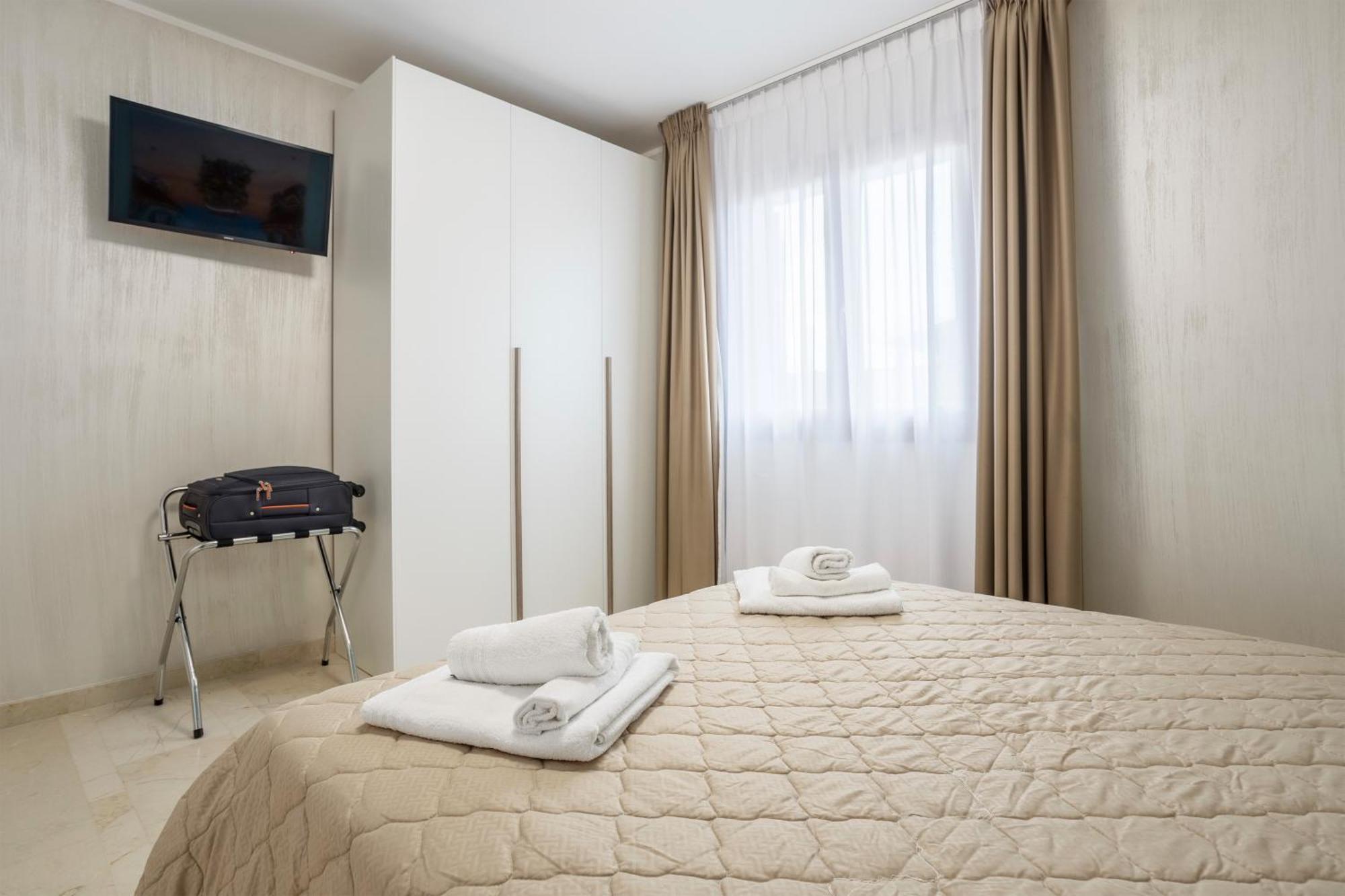 Azzurra Apartments Balestrate Buitenkant foto